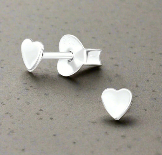 Heart Silver Stud Earrings - Elegant Unique Jewellery - Crumble and Core